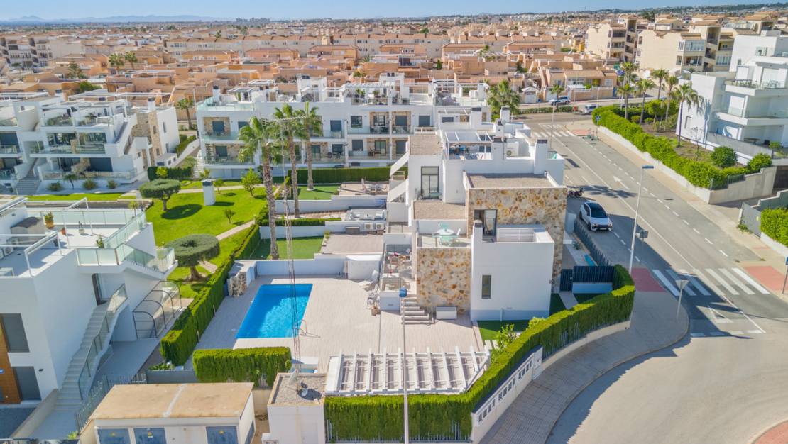 Venta - Chalet - Torrevieja - Torrevieja Centro