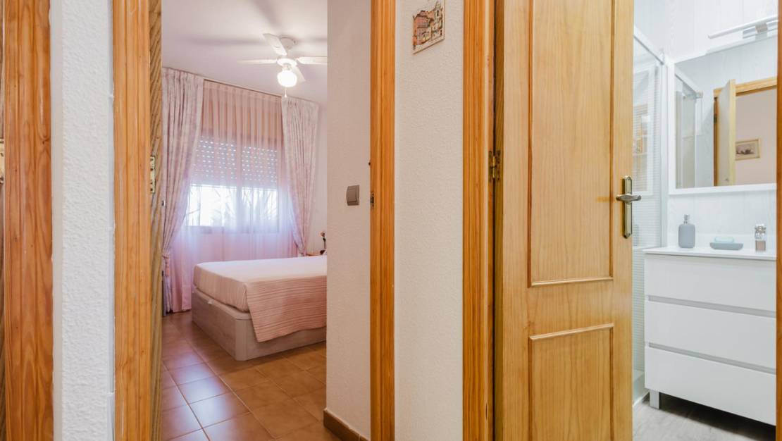 Venta - Chalet - Torrevieja - Torrevieja Centro