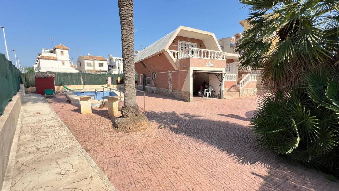 Venta - Chalet - Torrevieja - Torrevieja Centro