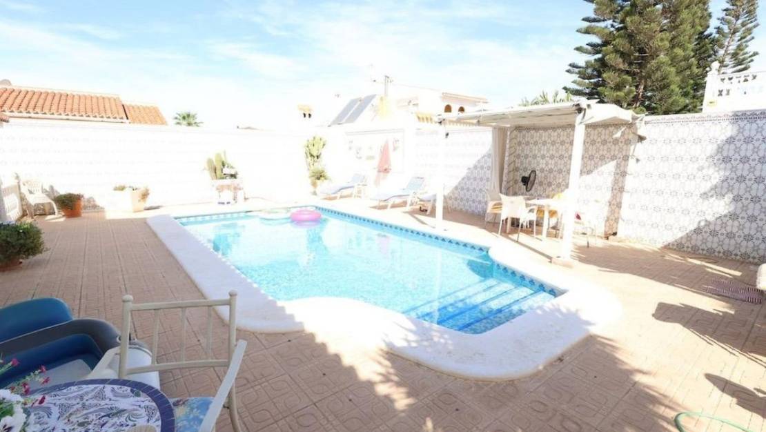 Venta - Chalet - Torrevieja - Torrevieja Centro