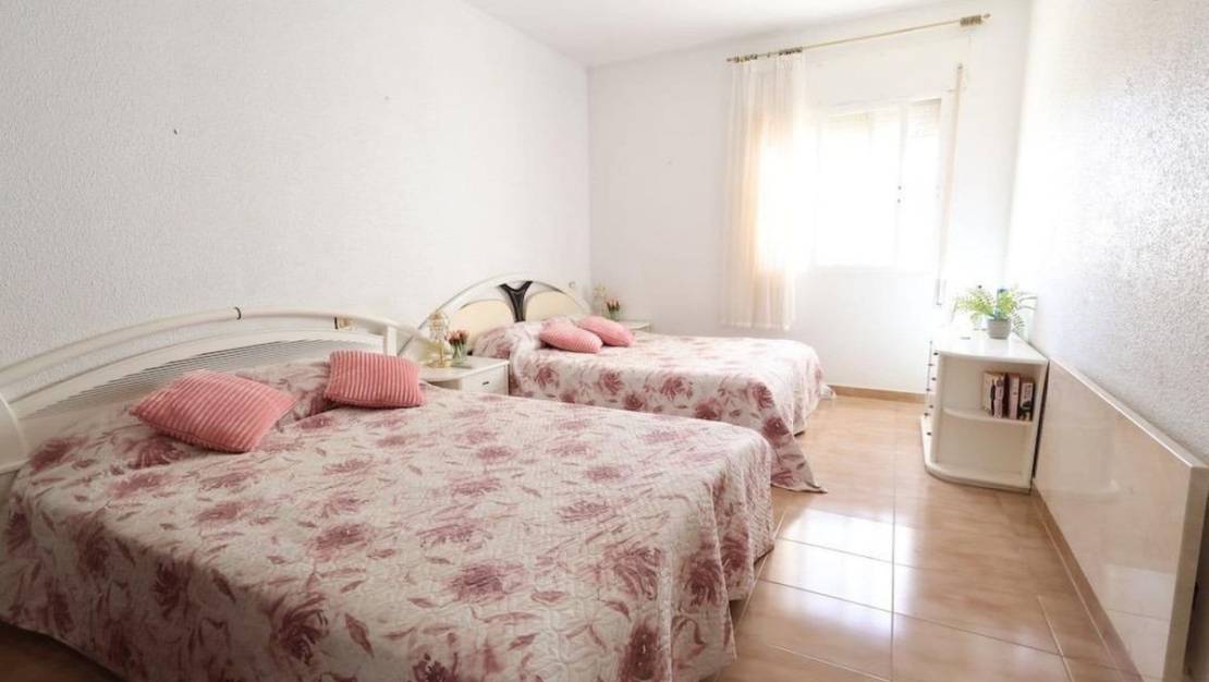 Venta - Chalet - Torrevieja - Torrevieja Centro