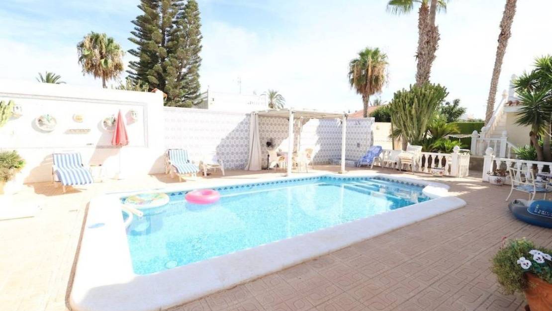 Venta - Chalet - Torrevieja - Torrevieja Centro