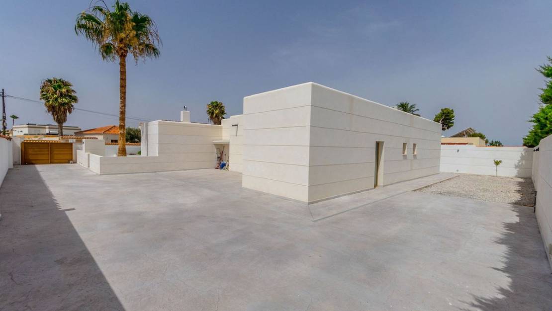 Venta - Chalet - Torrevieja - Torrevieja Centro