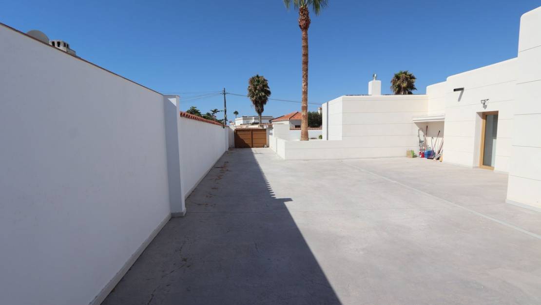 Venta - Chalet - Torrevieja - Torrevieja Centro