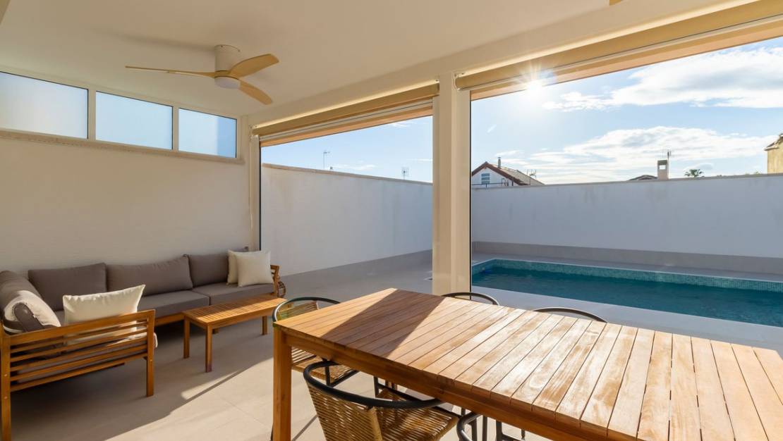 Venta - Chalet - Torrevieja - Torrevieja Centro
