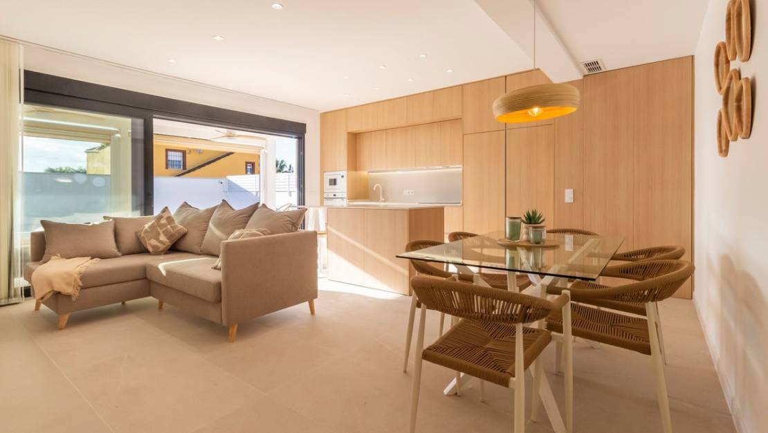 Venta - Chalet - Torrevieja - Torrevieja Centro