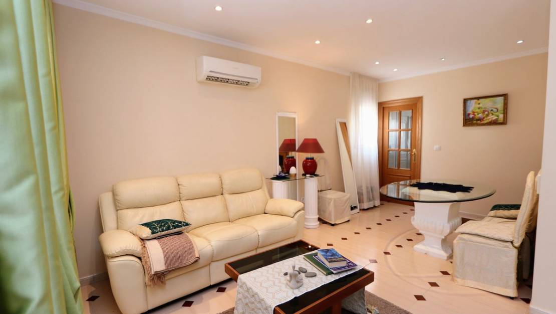 Venta - Chalet - Torrevieja - Torrevieja Centro