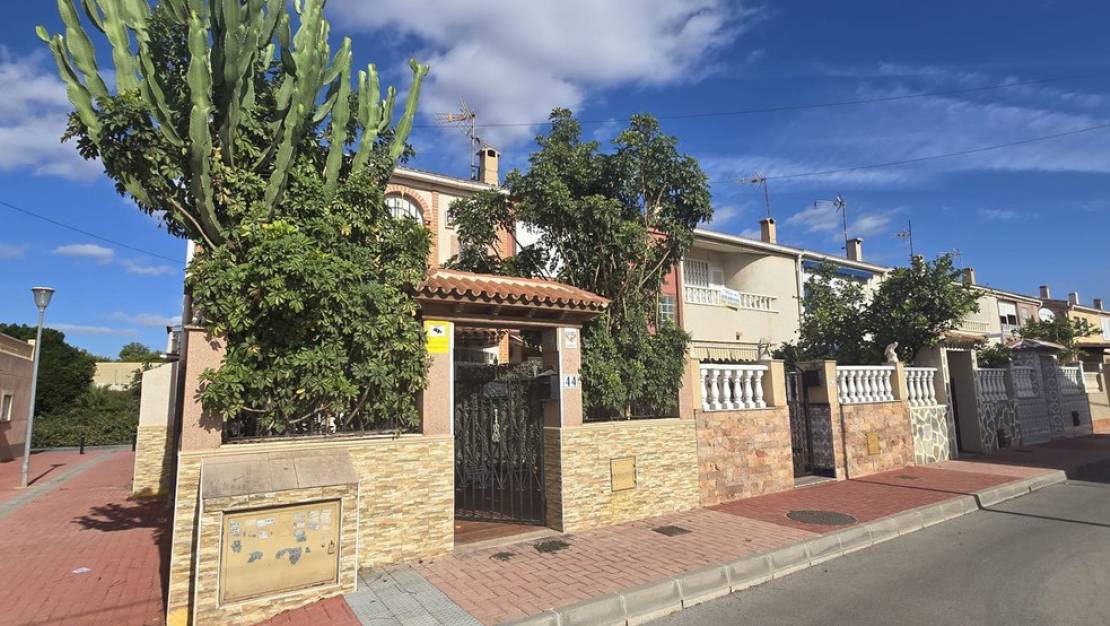 Venta - Chalet - Torrevieja - Torrevieja Centro