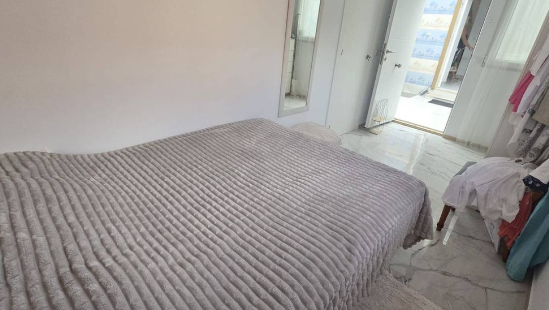 Venta - Chalet - Torrevieja - Torrevieja Centro