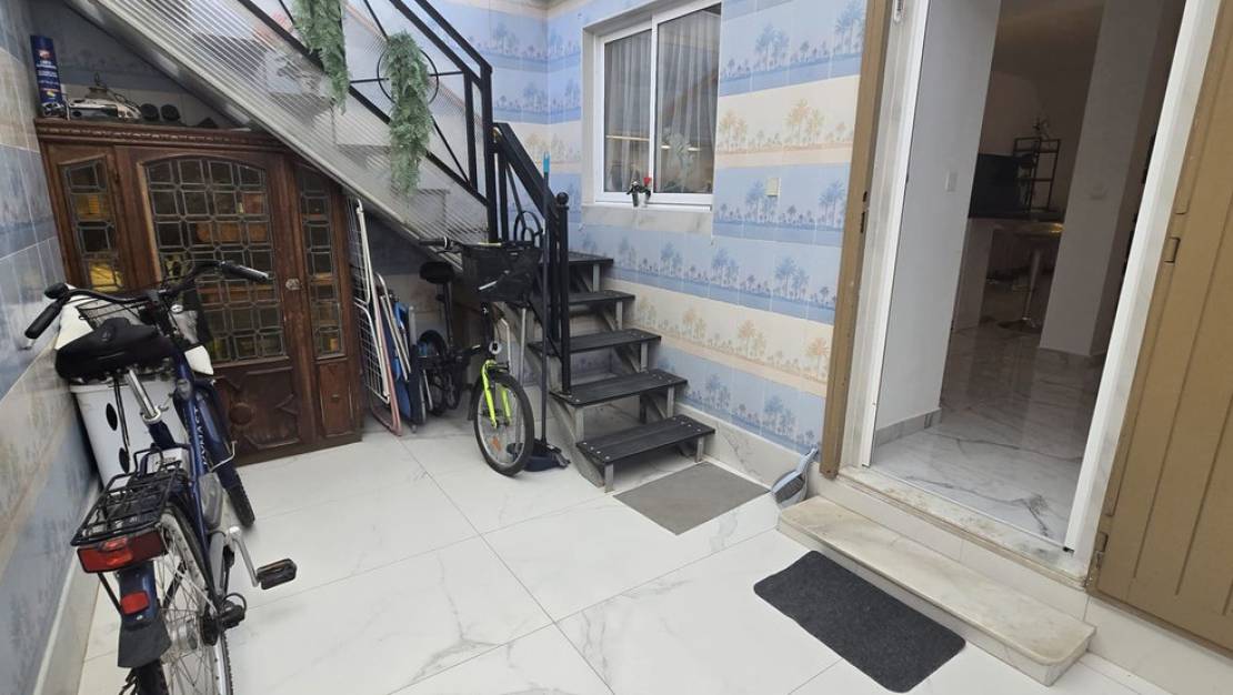 Venta - Chalet - Torrevieja - Torrevieja Centro