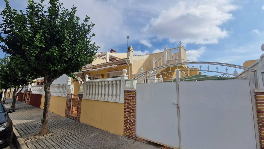 Venta - Chalet - Torrevieja - Torrevieja Centro
