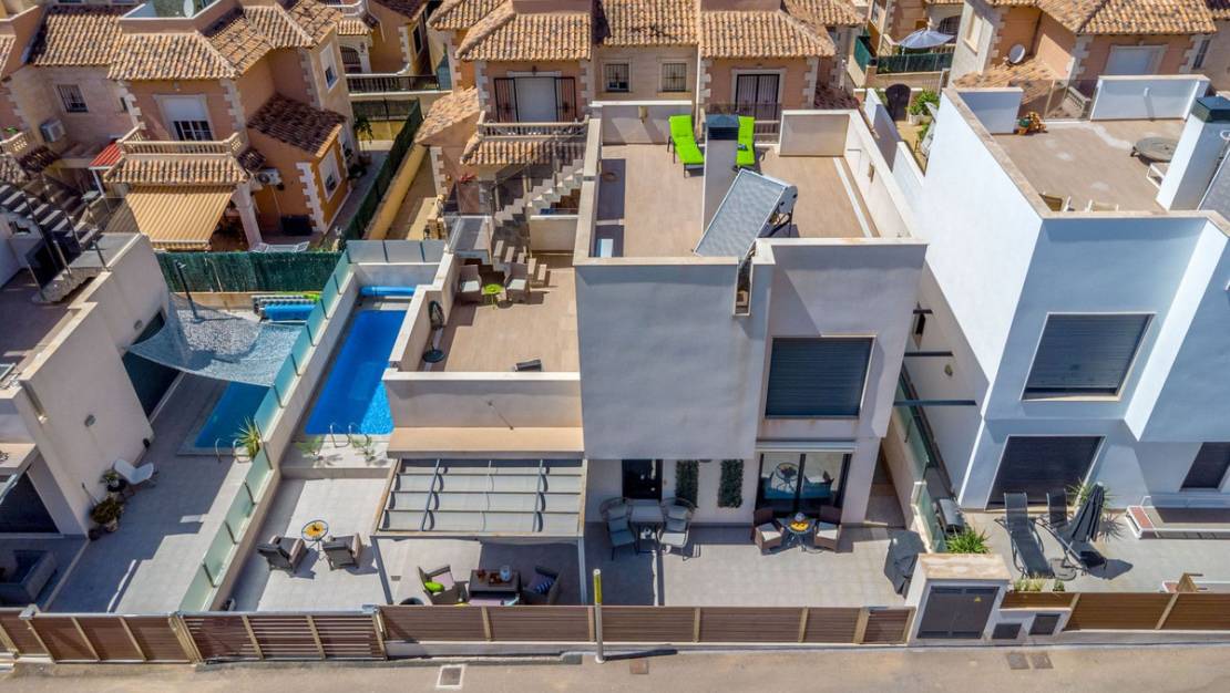 Venta - Chalet - Torrevieja - Torrevieja Centro