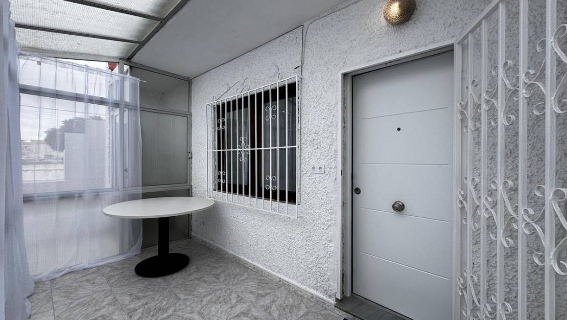 Venta - Chalet - Torrevieja - Torrevieja Centro