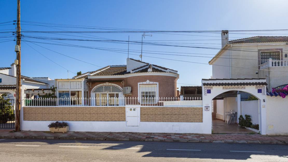 Venta - Chalet - Torrevieja - Torrevieja Centro
