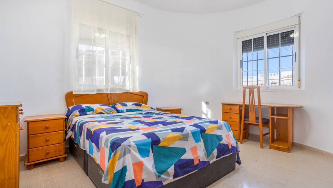 Venta - Chalet - Torrevieja - Torrevieja Centro