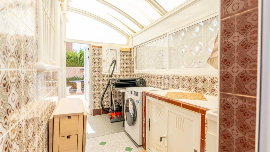 Venta - Chalet - Torrevieja - Torrevieja Centro