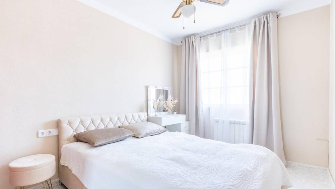 Venta - Chalet - Torrevieja - Torrevieja Centro