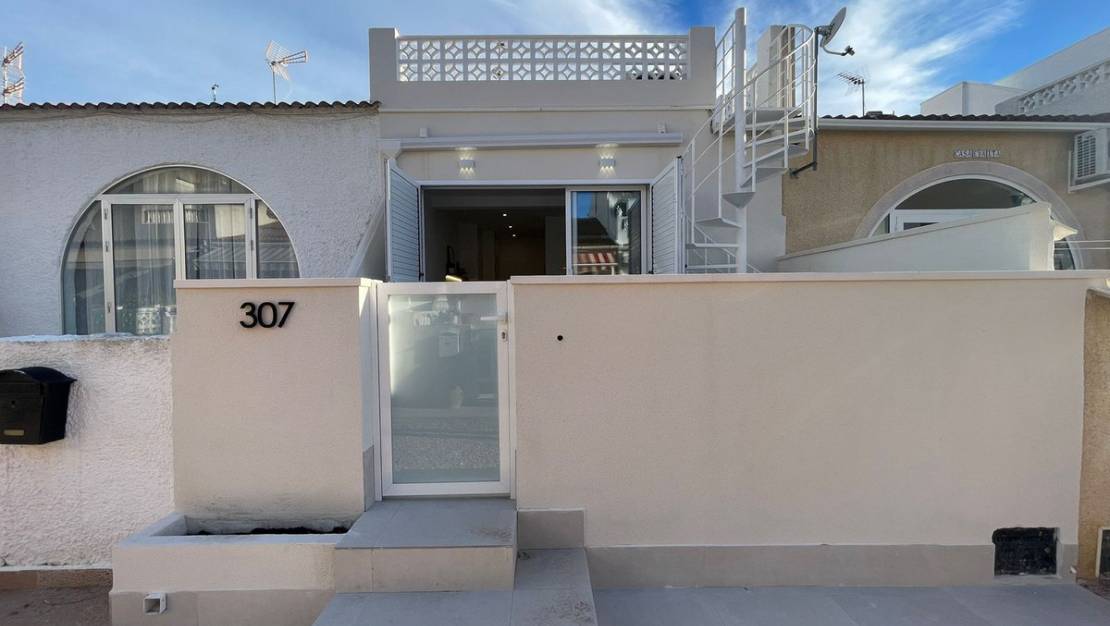 Venta - Chalet - Torrevieja - Torrevieja Centro