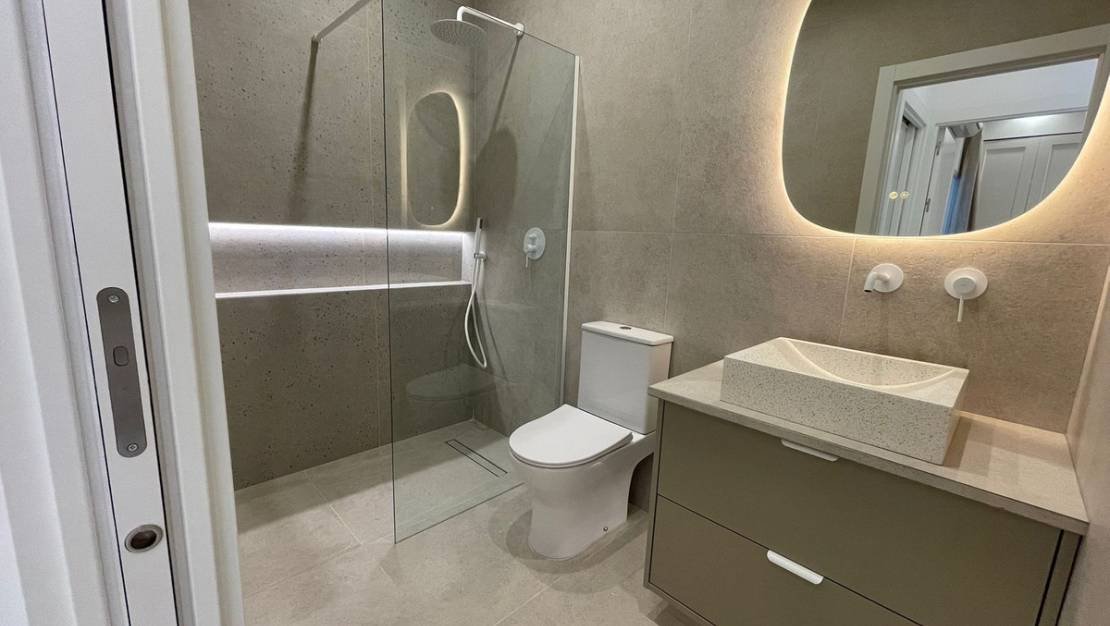 Venta - Chalet - Torrevieja - Torrevieja Centro