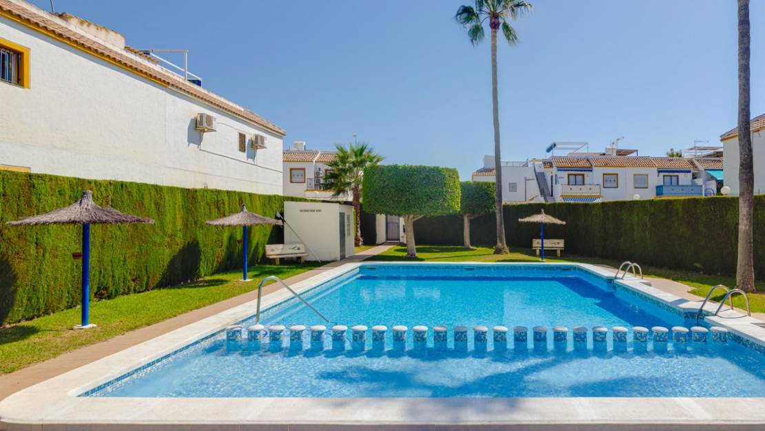 Venta - Chalet - Torrevieja - Torrevieja Centro