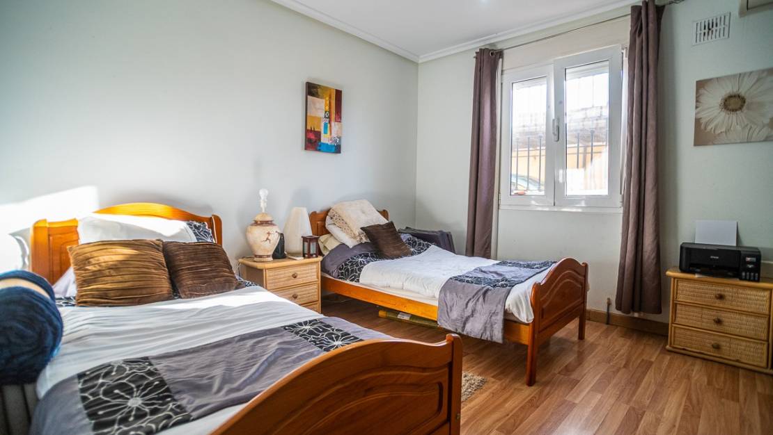 Venta - Chalet - Torrevieja - Torrevieja Centro