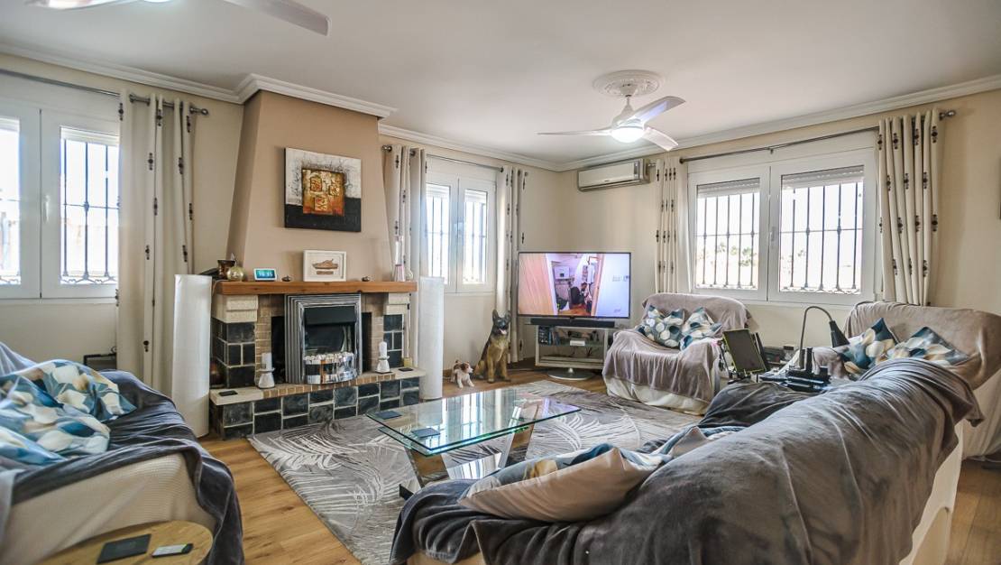 Venta - Chalet - Torrevieja - Torrevieja Centro