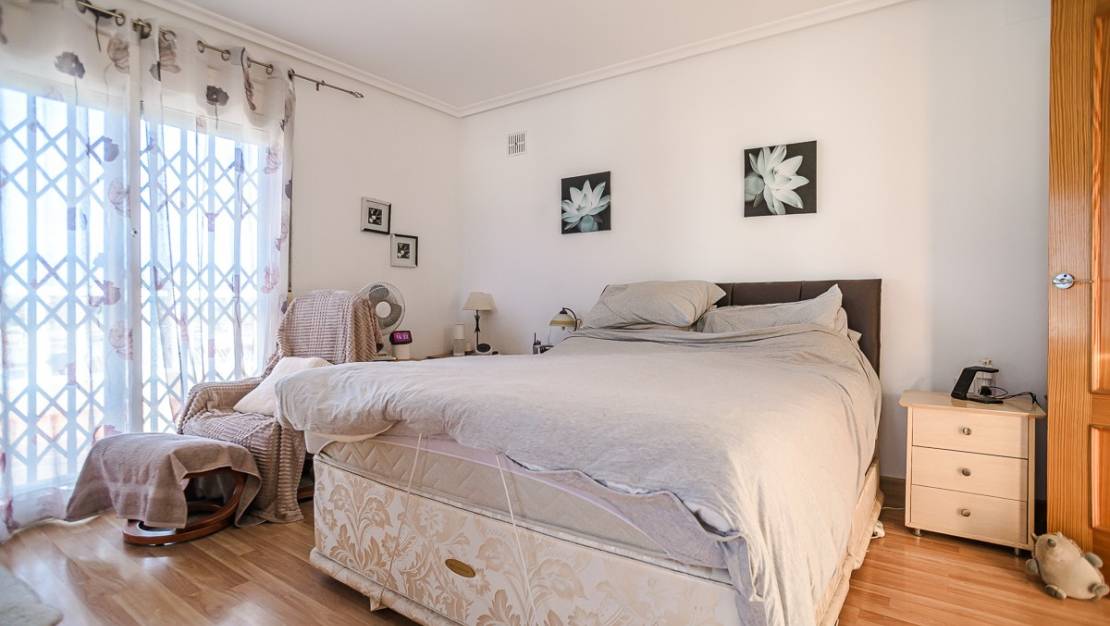 Venta - Chalet - Torrevieja - Torrevieja Centro