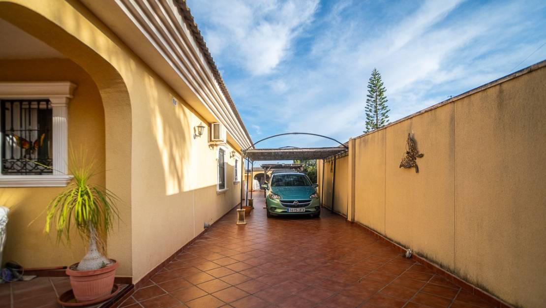 Venta - Chalet - Torrevieja - Torrevieja Centro