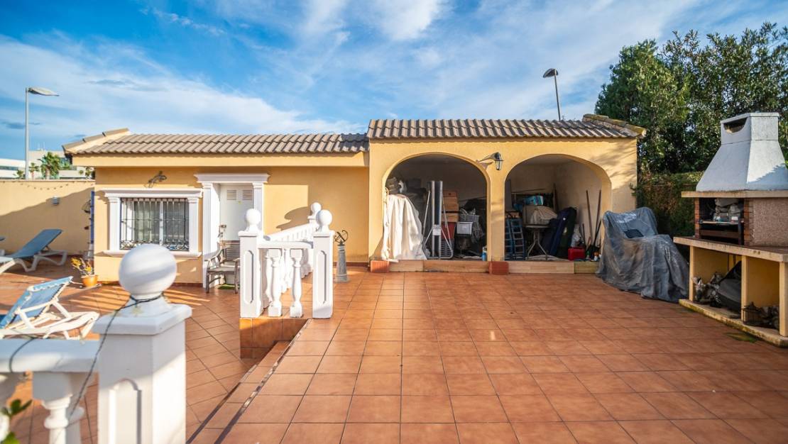 Venta - Chalet - Torrevieja - Torrevieja Centro
