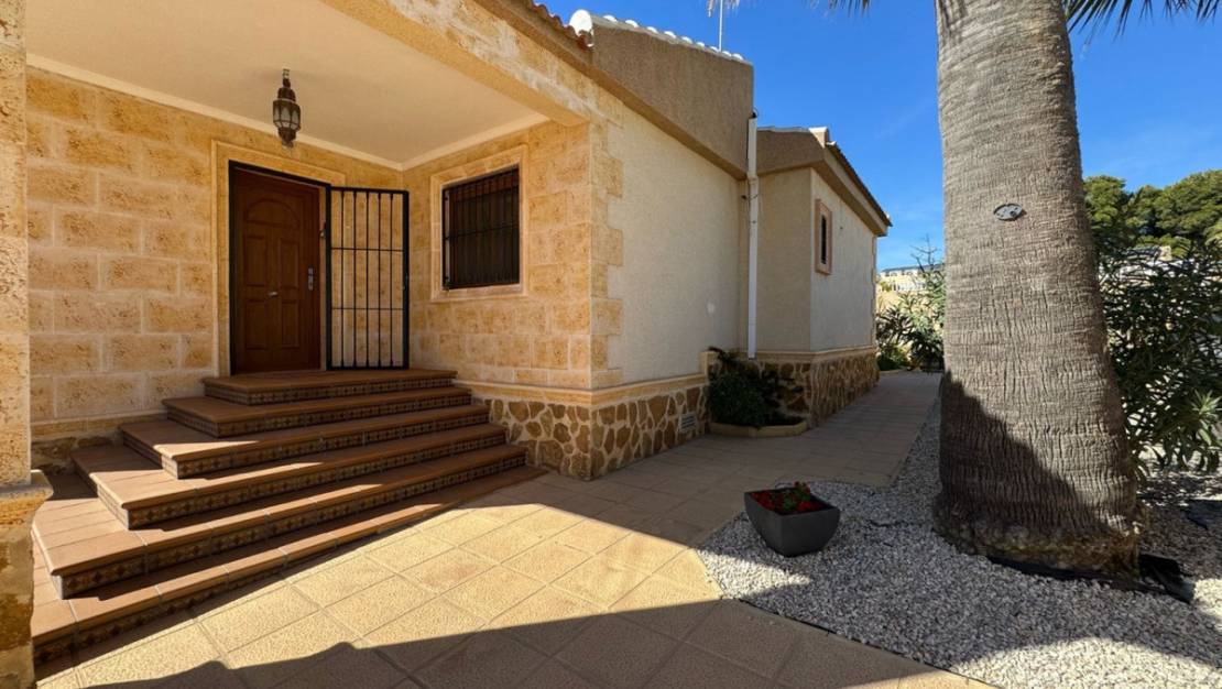 Venta - Chalet - Torrevieja - Torrevieja Centro