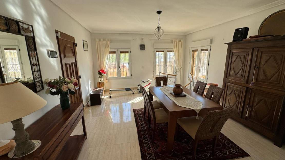 Venta - Chalet - Torrevieja - Torrevieja Centro