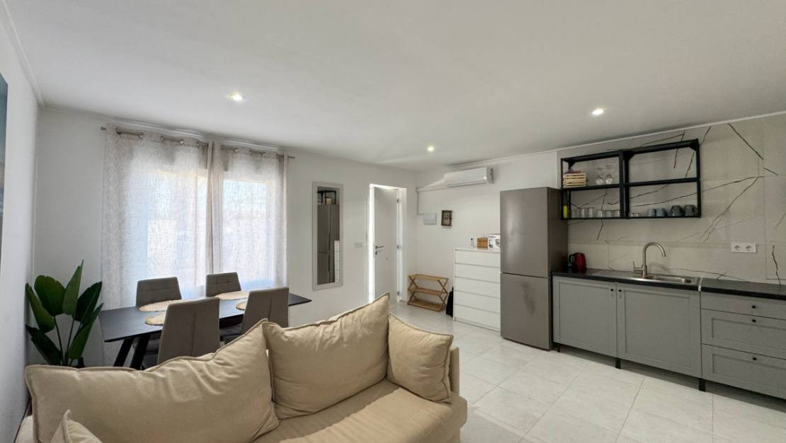 Venta - Chalet - Torrevieja - Torrevieja Centro