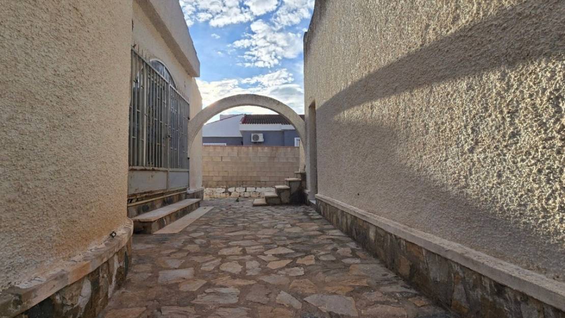 Venta - Chalet - Torrevieja - Torrevieja Centro