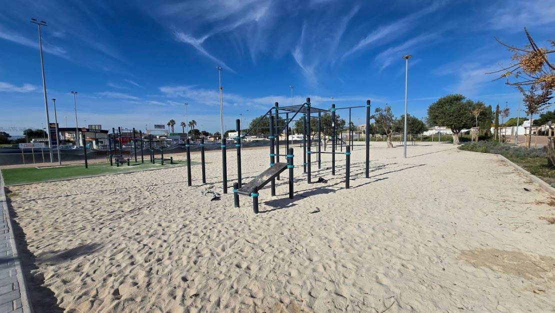 Venta - Chalet - Torrevieja - Torrevieja Centro