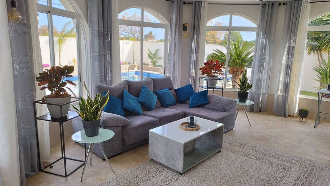 Venta - Chalet - Torrevieja - Torrevieja Centro