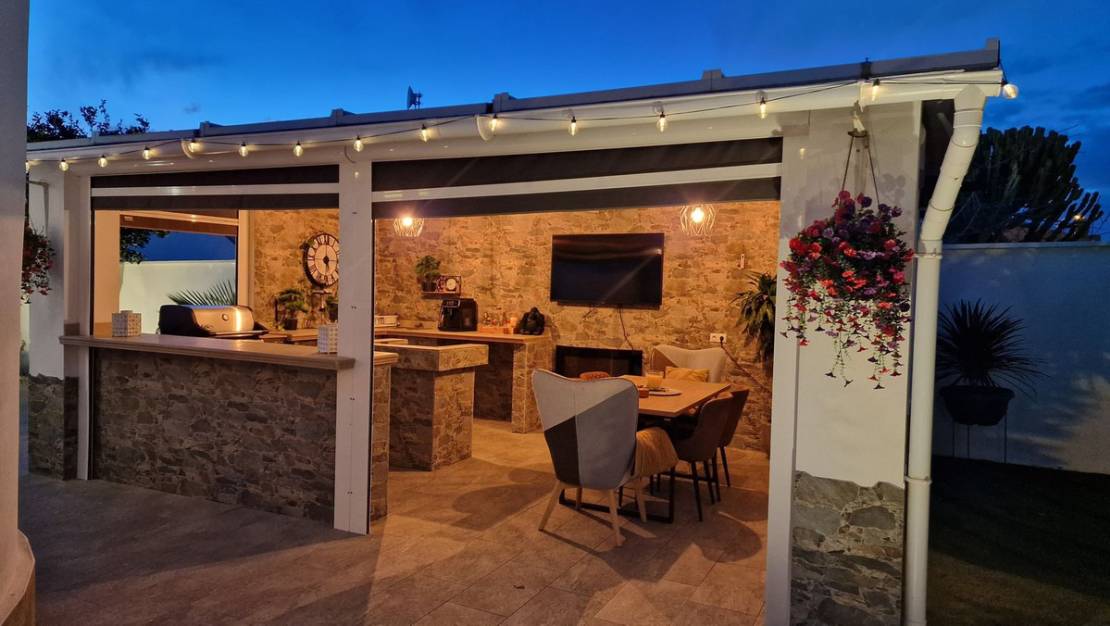 Venta - Chalet - Torrevieja - Torrevieja Centro