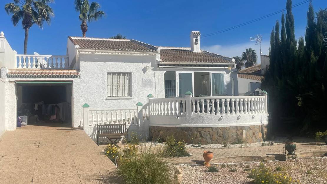 Venta - Chalet - Torrevieja - Torrevieja Centro