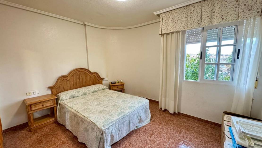 Venta - Chalet - Torrevieja - Torrevieja Centro