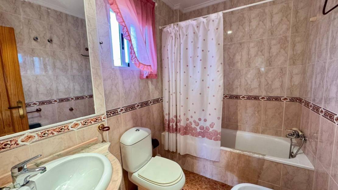 Venta - Chalet - Torrevieja - Torrevieja Centro