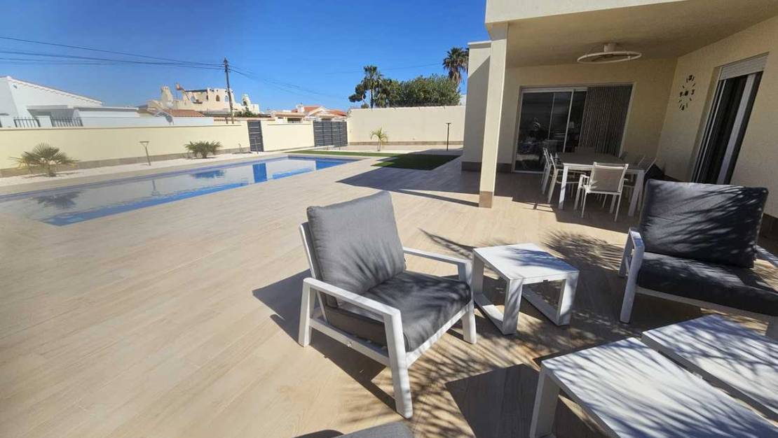 Venta - Chalet - Torrevieja - Torrevieja Centro