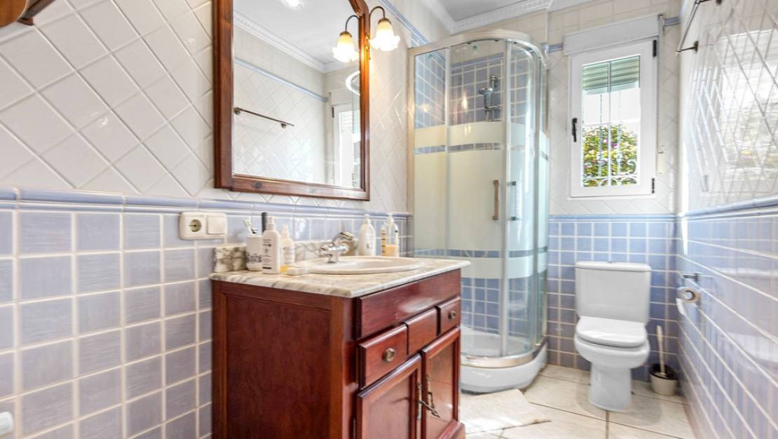 Venta - Chalet - Torrevieja - Torrevieja Centro