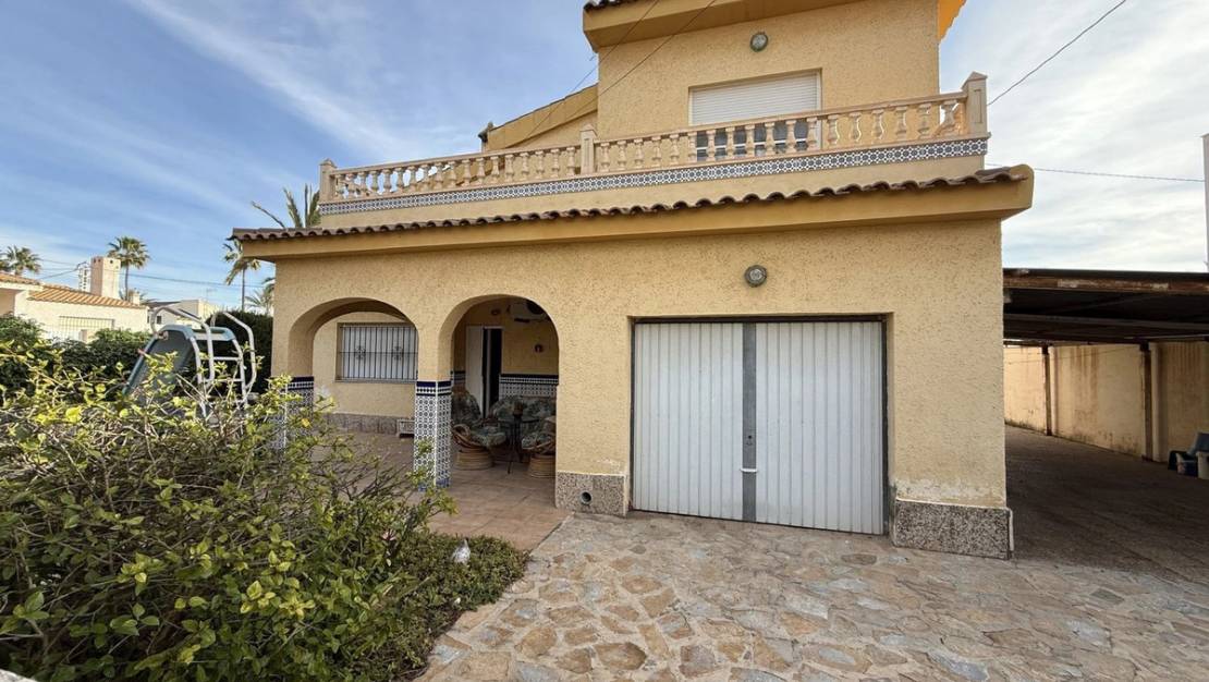 Venta - Chalet - Torrevieja - Torrevieja Centro