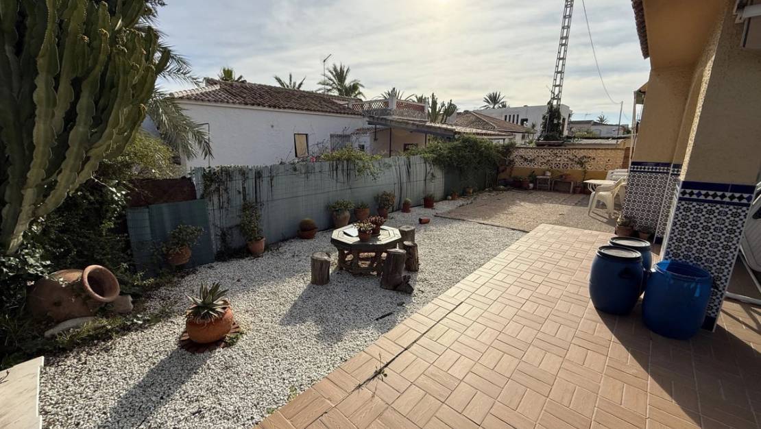 Venta - Chalet - Torrevieja - Torrevieja Centro