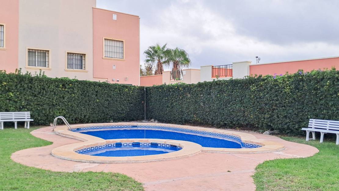Venta - Chalet - Torrevieja - Torrevieja Centro