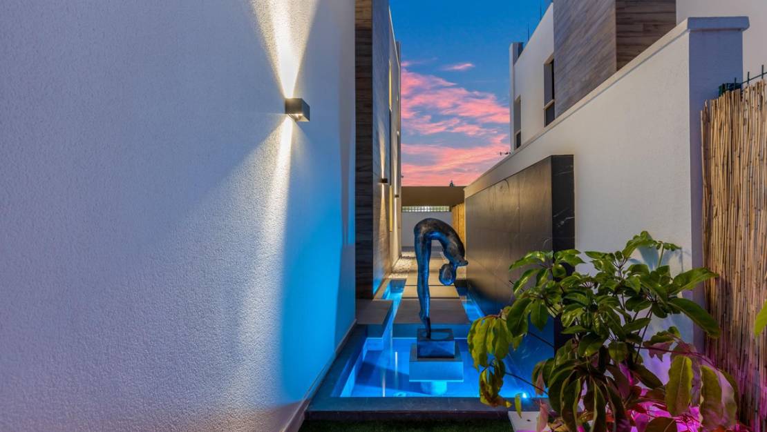 Venta - Chalet - Torrevieja - Torrevieja Centro