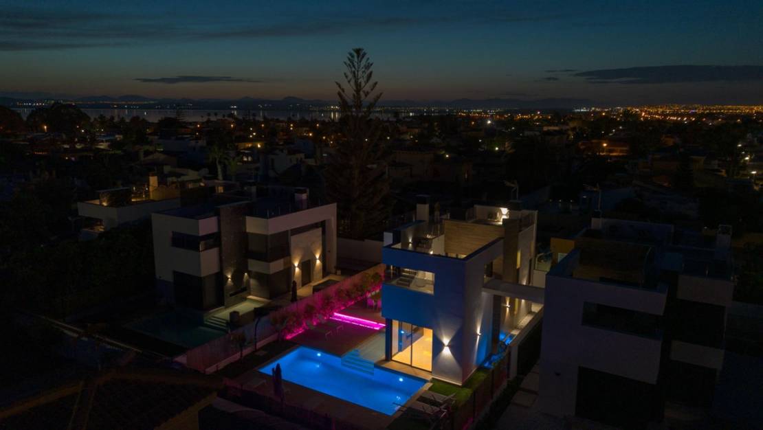 Venta - Chalet - Torrevieja - Torrevieja Centro