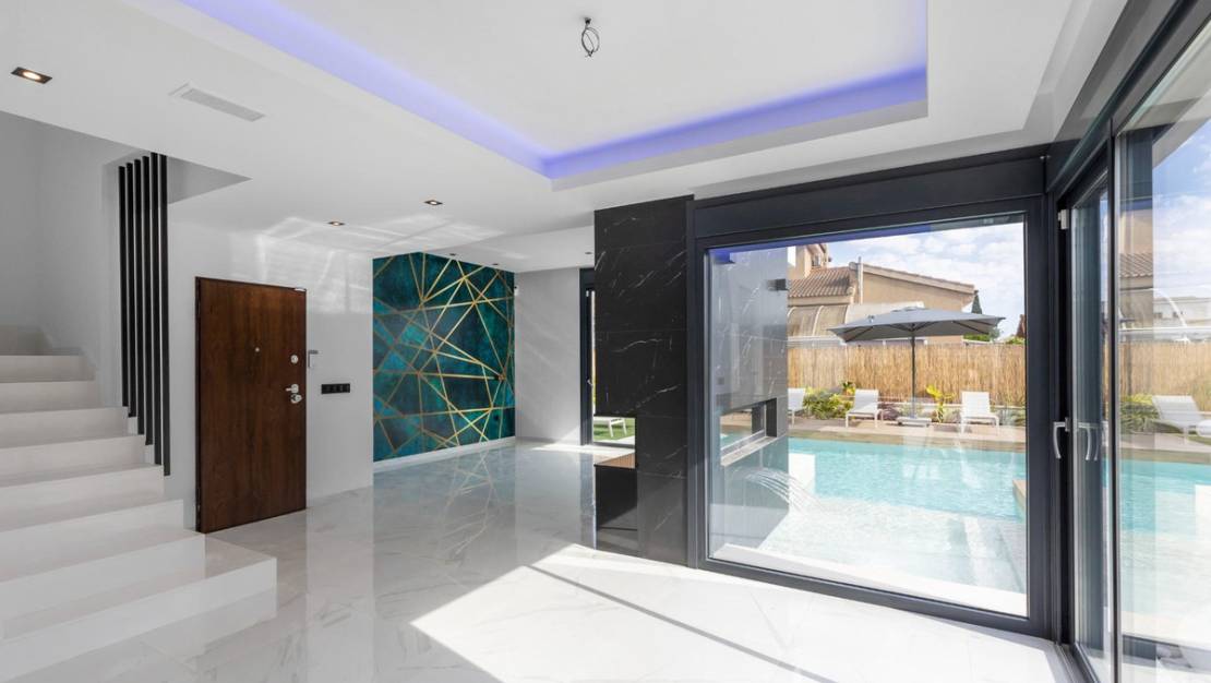 Venta - Chalet - Torrevieja - Torrevieja Centro