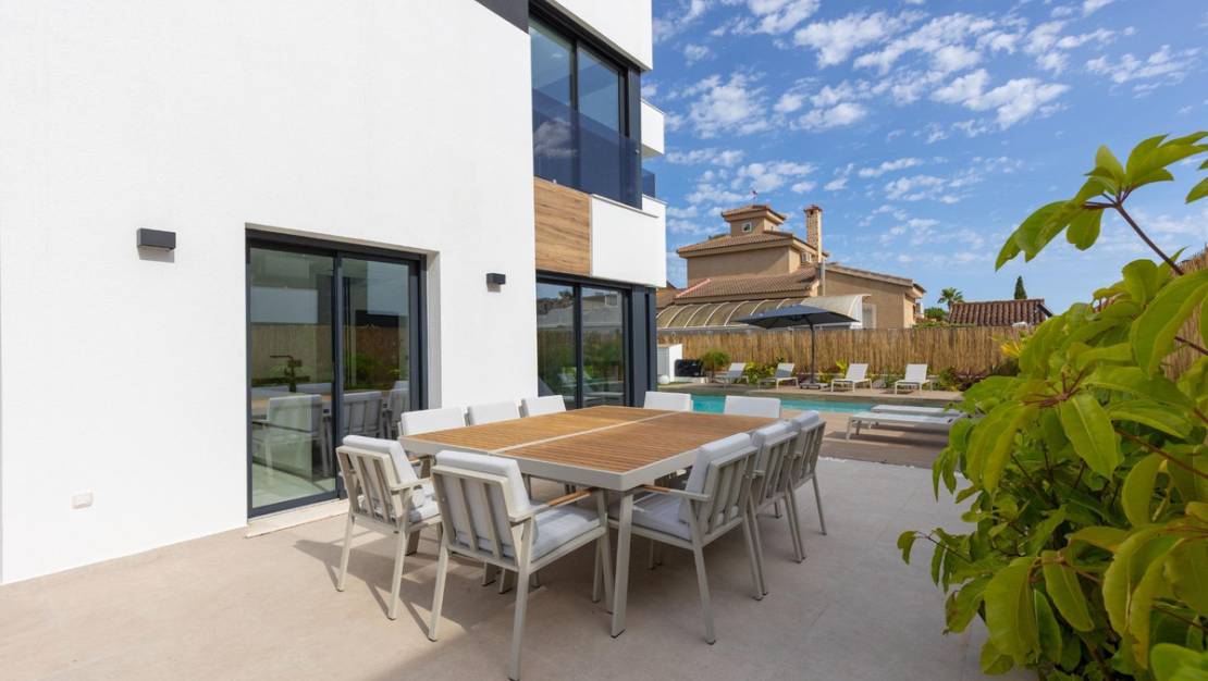 Venta - Chalet - Torrevieja - Torrevieja Centro