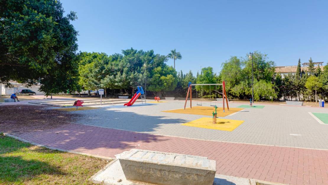 Venta - Chalet - Torrevieja - Torrevieja Centro