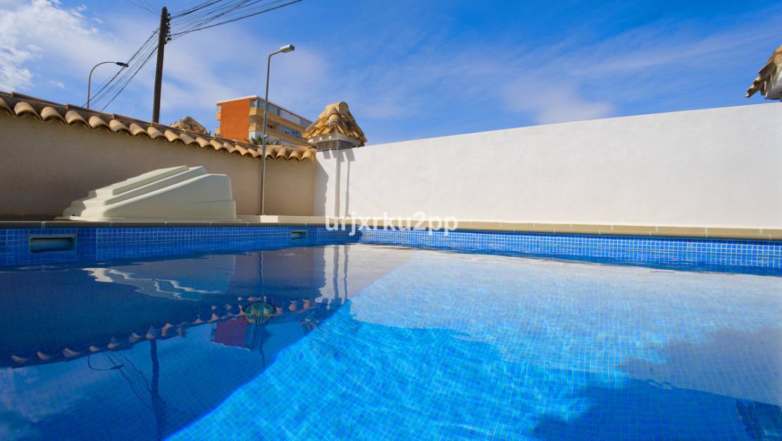 Venta - Chalet - Torrevieja - Torrevieja Centro